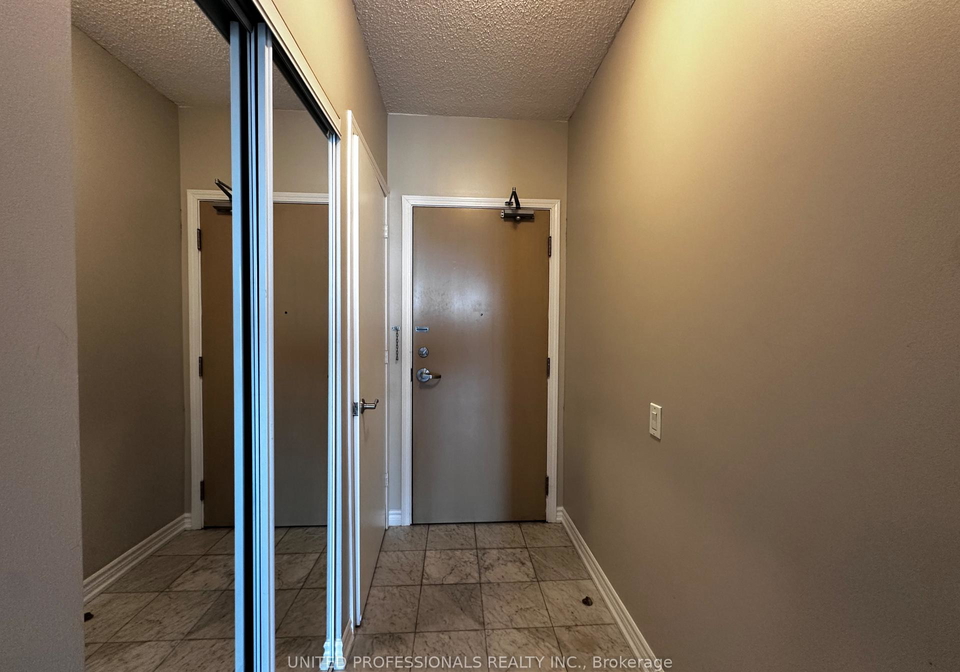 60-byng-avenue-toronto-north-york-ontario-c13640776