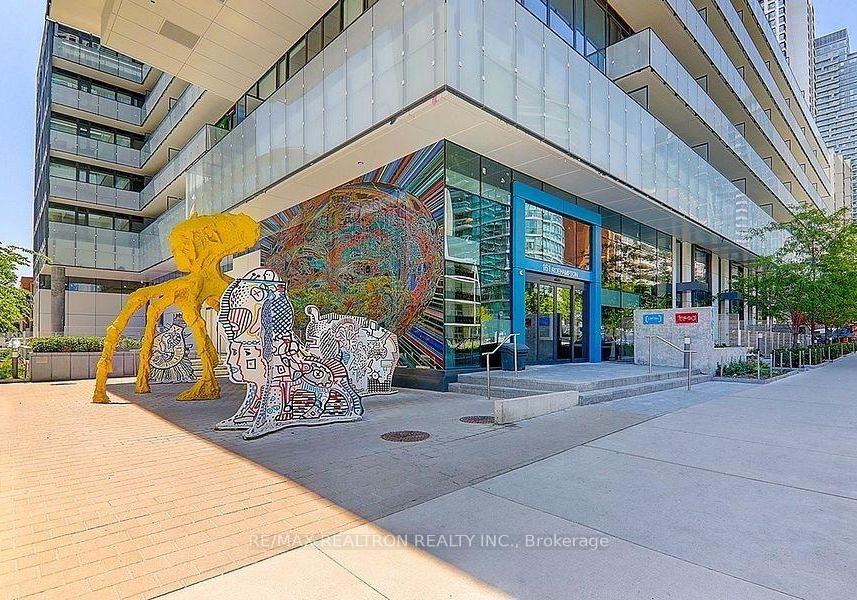 161-roehampton-avenue-toronto-toronto-ontario-c13640882