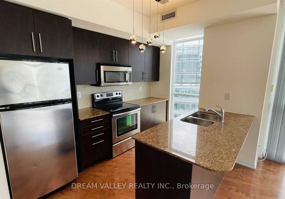 65-bremner-boulevard-toronto-toronto-ontario-c13640912