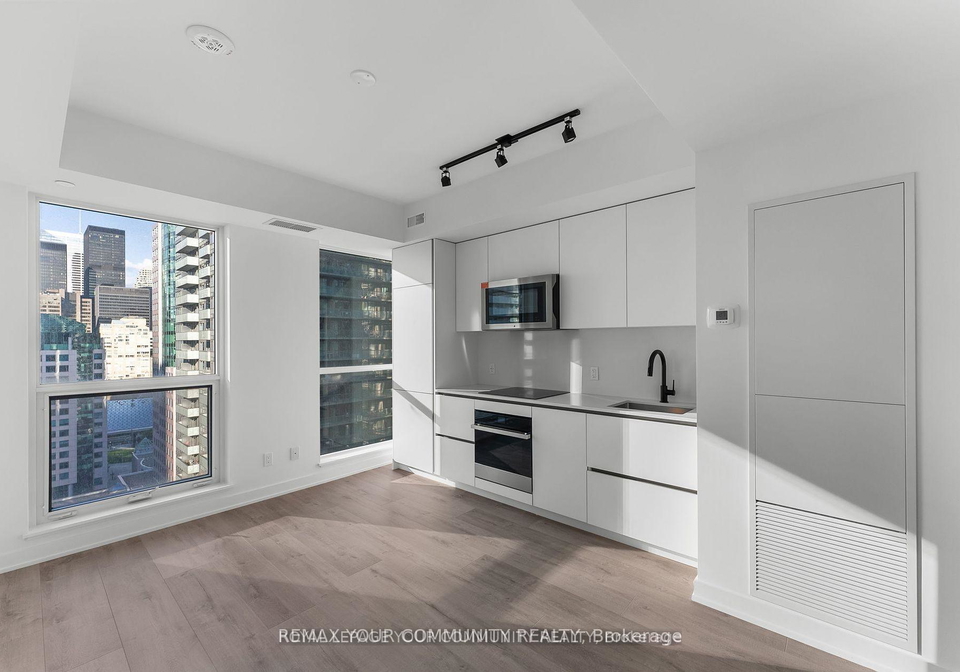 327-king-street-w-toronto-toronto-ontario-c13640998