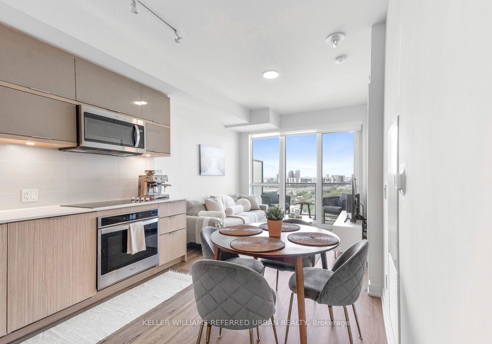10-deerlick-court-toronto-north-york-ontario-c13641106