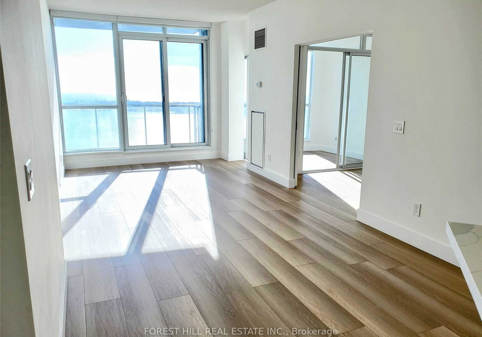 8-york-street-toronto-toronto-ontario-c13641108