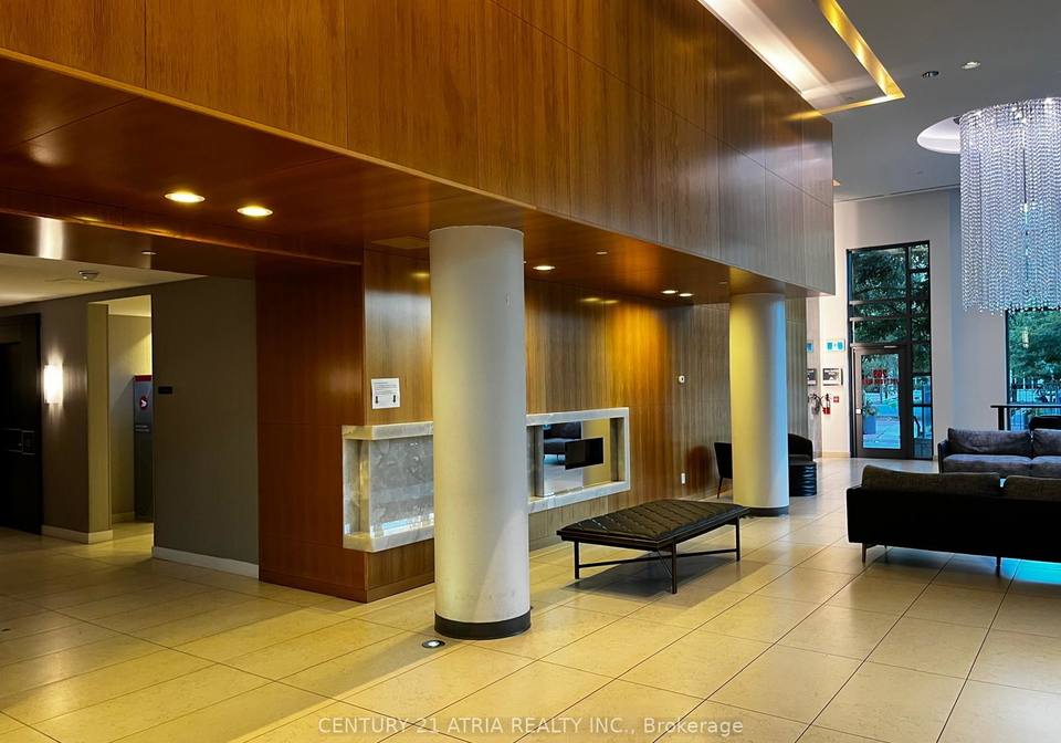209-fort-york-boulevard-se-toronto-toronto-ontario-c13641246