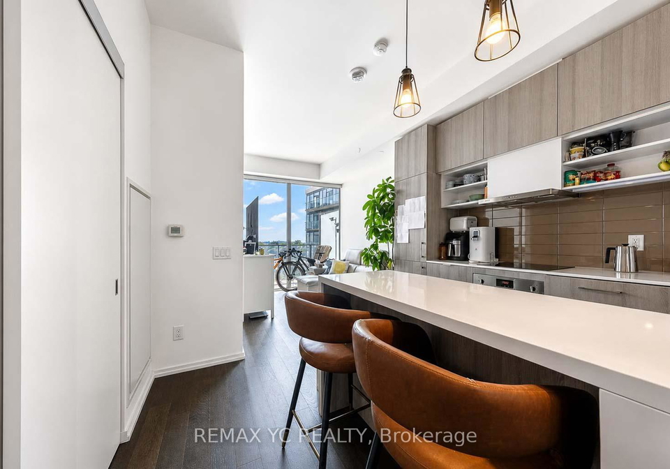 8-hillsdale-avenue-e-toronto-toronto-ontario-c13641640