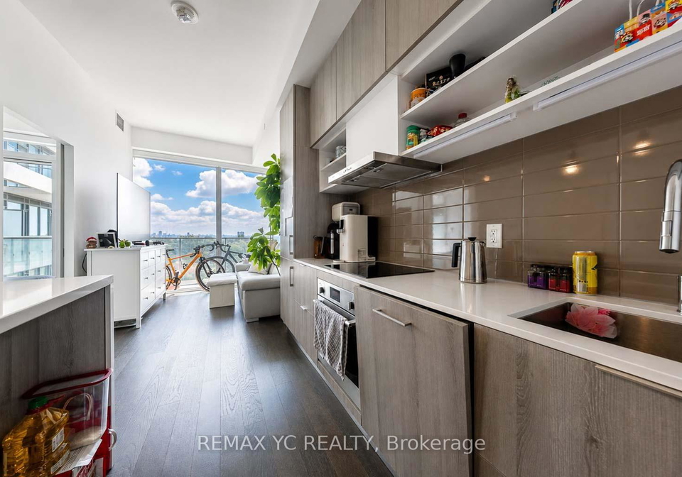 8-hillsdale-avenue-e-toronto-toronto-ontario-c13641640