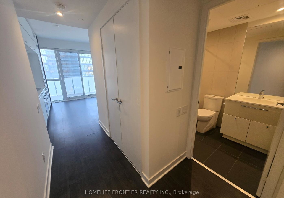 15-grenville-street-toronto-toronto-ontario-c13642130