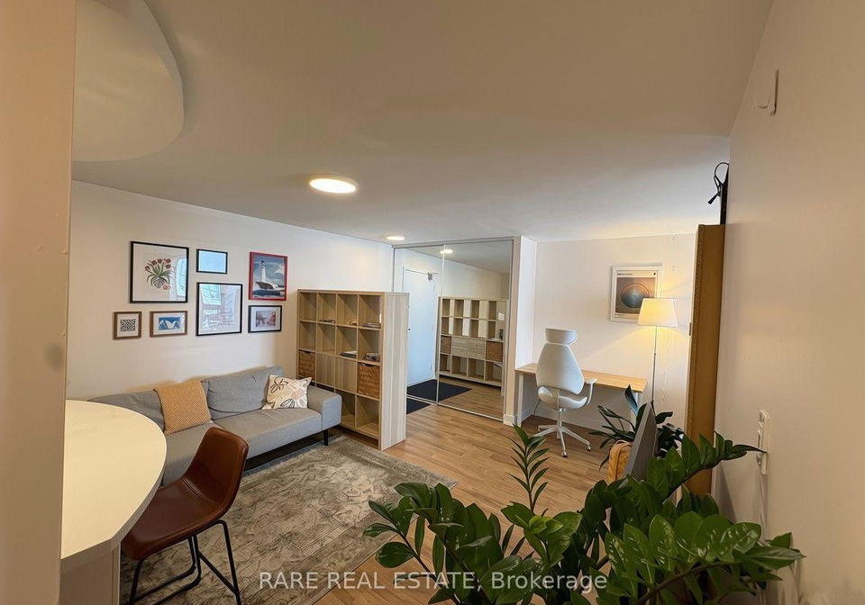 105-mccaul-street-toronto-toronto-ontario-c13642170