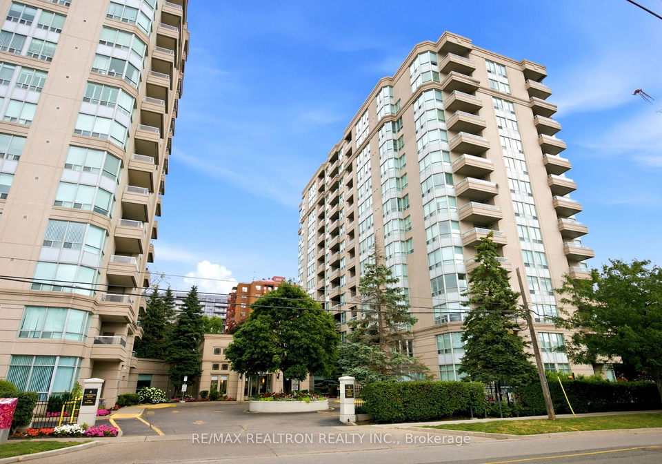 2-covington-road-toronto-toronto-ontario-c13642286