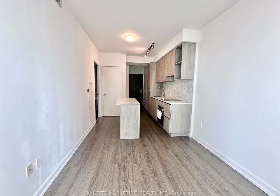 1-yorkville-avenue-toronto-toronto-ontario-c13642292