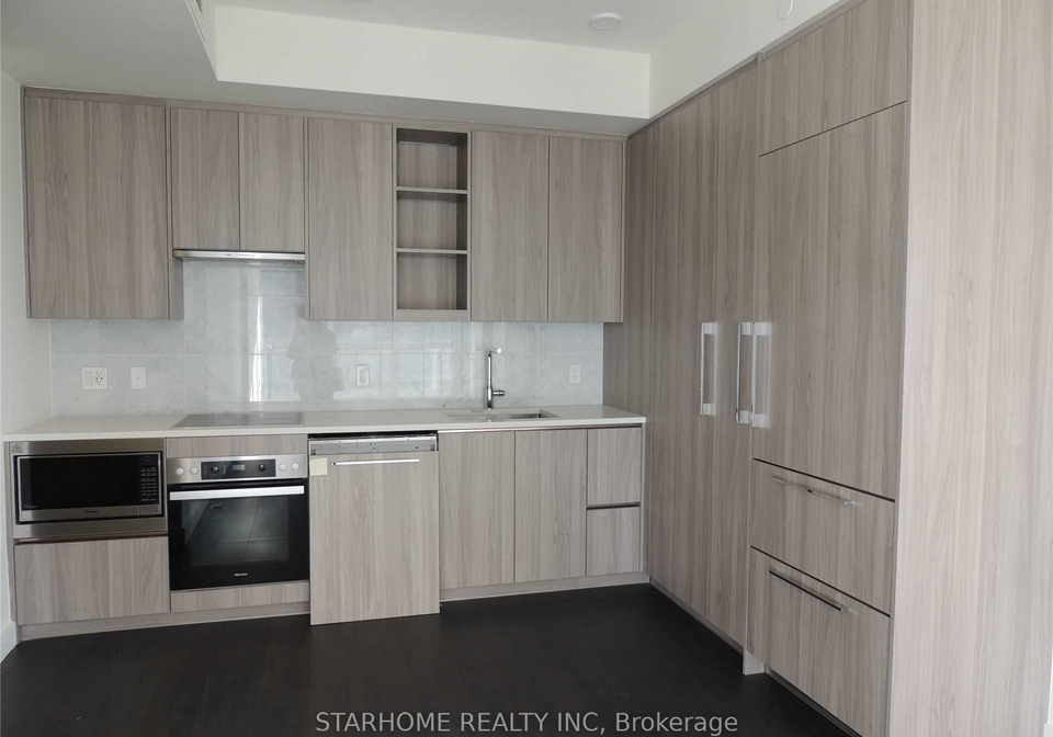 95-mcmahon-drive-toronto-north-york-ontario-c13642300