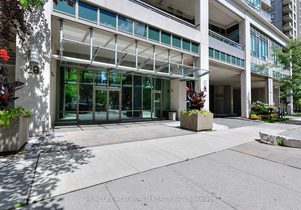 18-parkview-avenue-toronto-north-york-ontario-c13642334