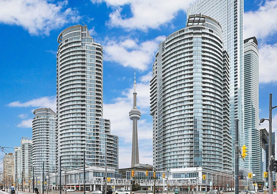 208-queens-quay-w-toronto-toronto-ontario-c13642342