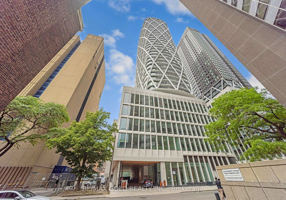 230-simcoe-street-toronto-toronto-ontario-c13642438