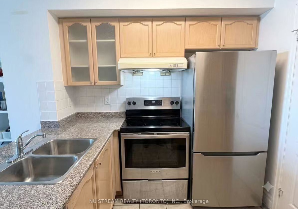 188-doris-avenue-toronto-north-york-ontario-c13642576
