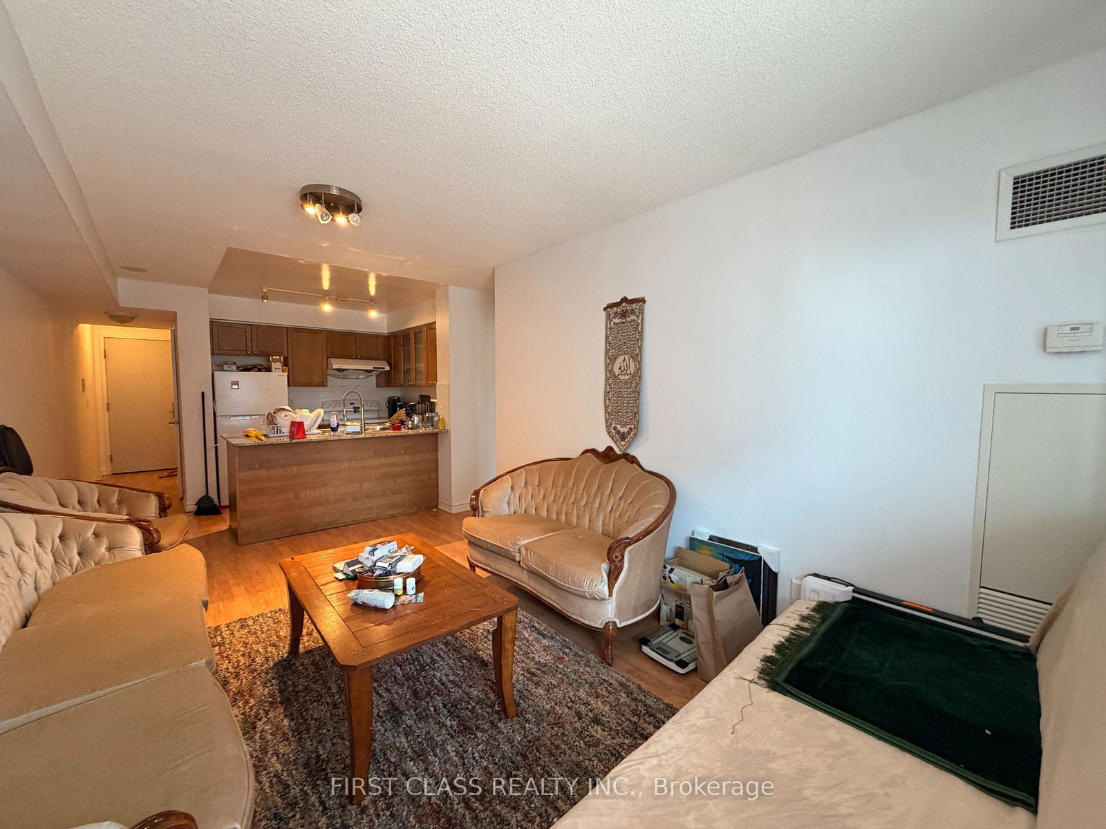 761-bay-street-toronto-toronto-ontario-c13642644