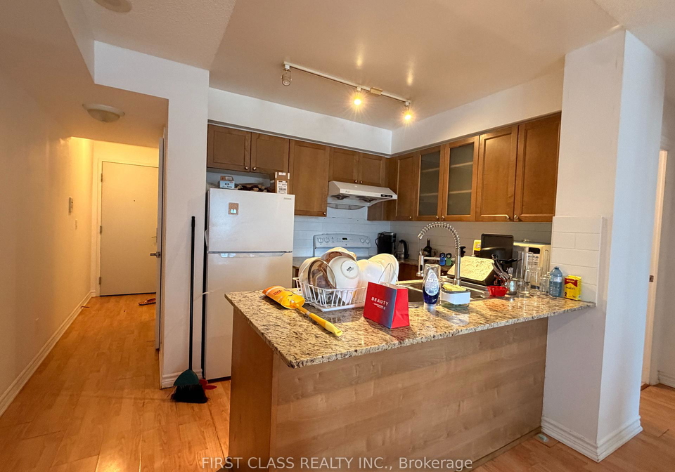 761-bay-street-toronto-toronto-ontario-c13642644