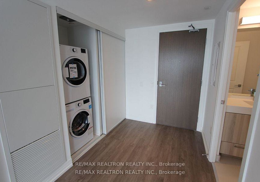 251-jarvis-street-toronto-toronto-ontario-c13642722