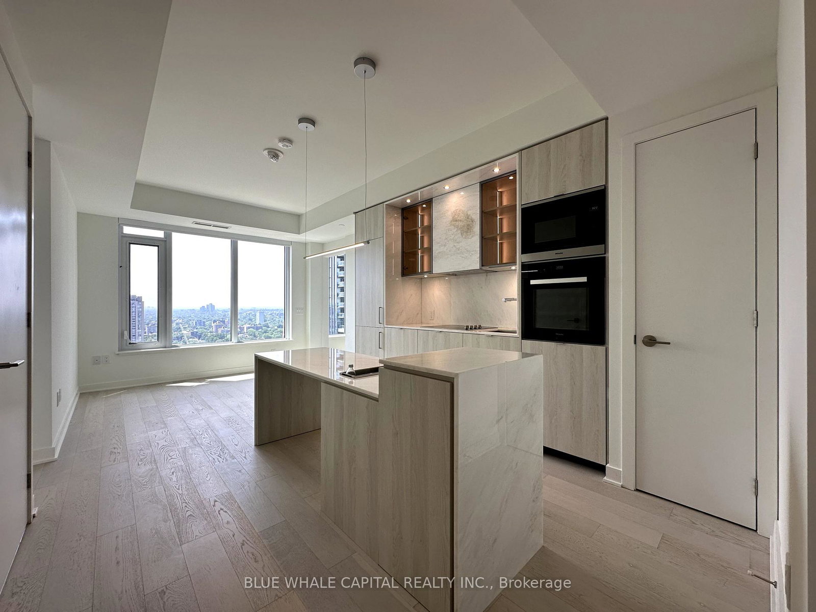 11-yorkville-avenue-toronto-toronto-ontario-c13642724