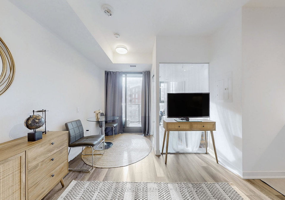 250-lawrence-avenue-w-toronto-toronto-ontario-c13642826