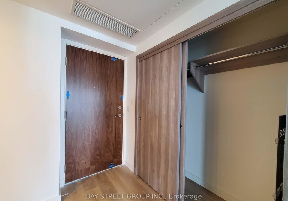 27-mcmahon-drive-toronto-north-york-ontario-c13642868