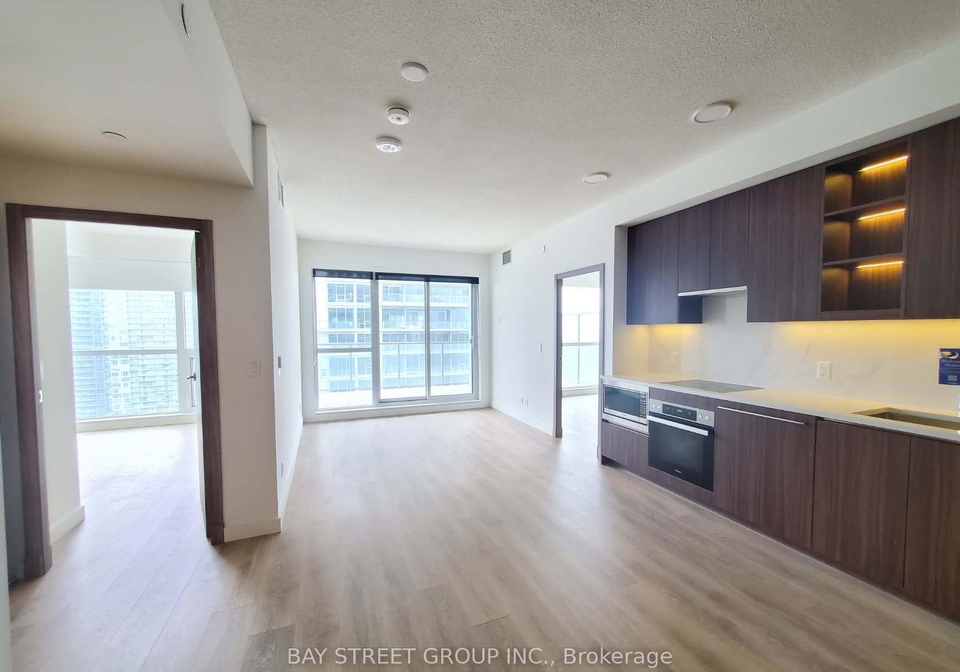 27-mcmahon-drive-toronto-north-york-ontario-c13642868
