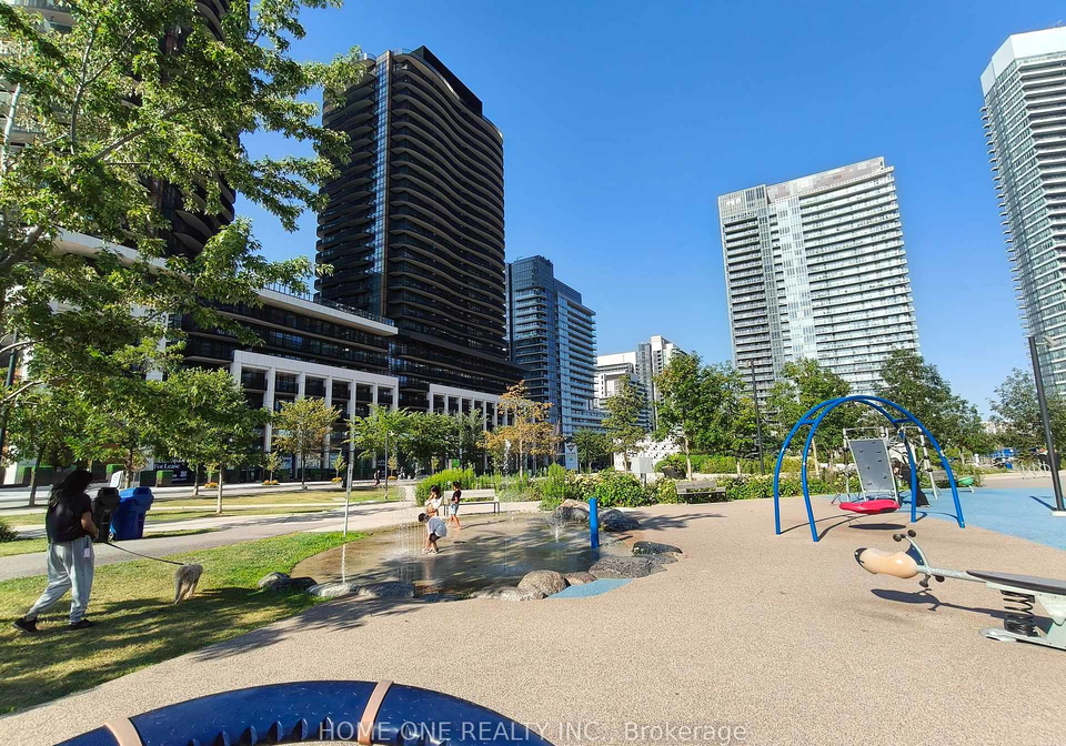 68-esther-shiner-boulevard-toronto-north-york-ontario-c13642990