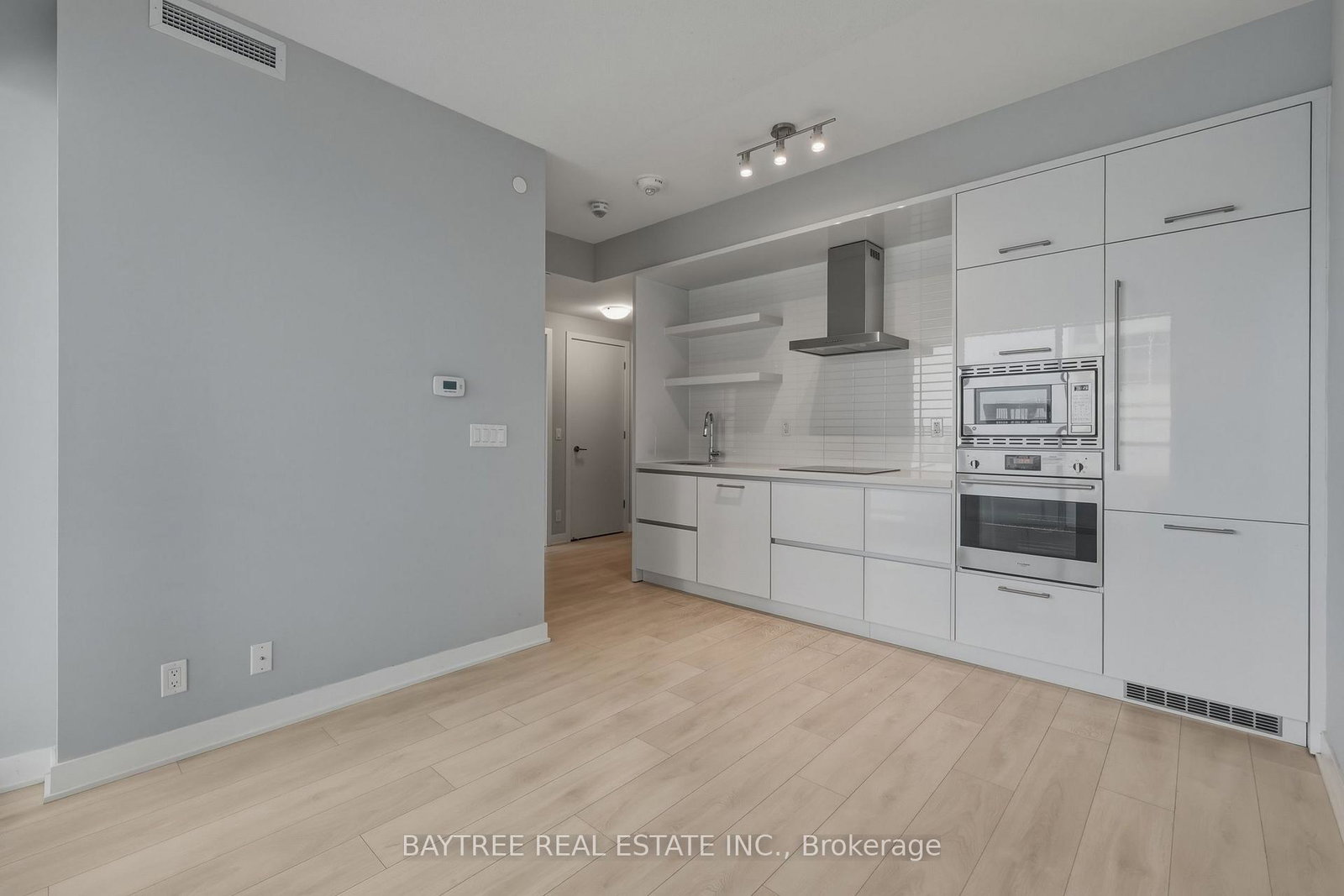 2221-yonge-street-toronto-toronto-ontario-c13643022