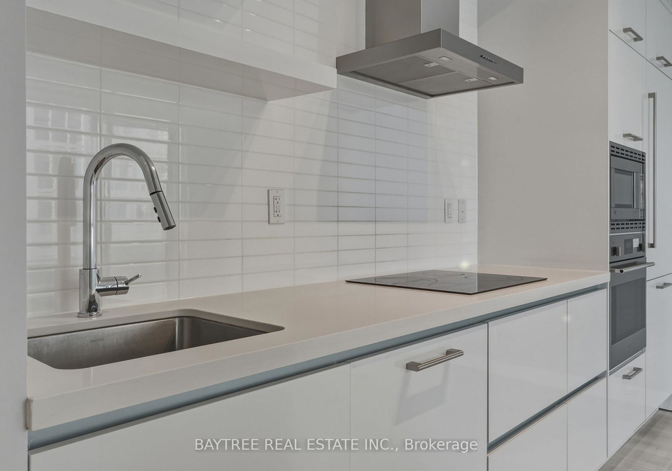 2221-yonge-street-toronto-toronto-ontario-c13643022