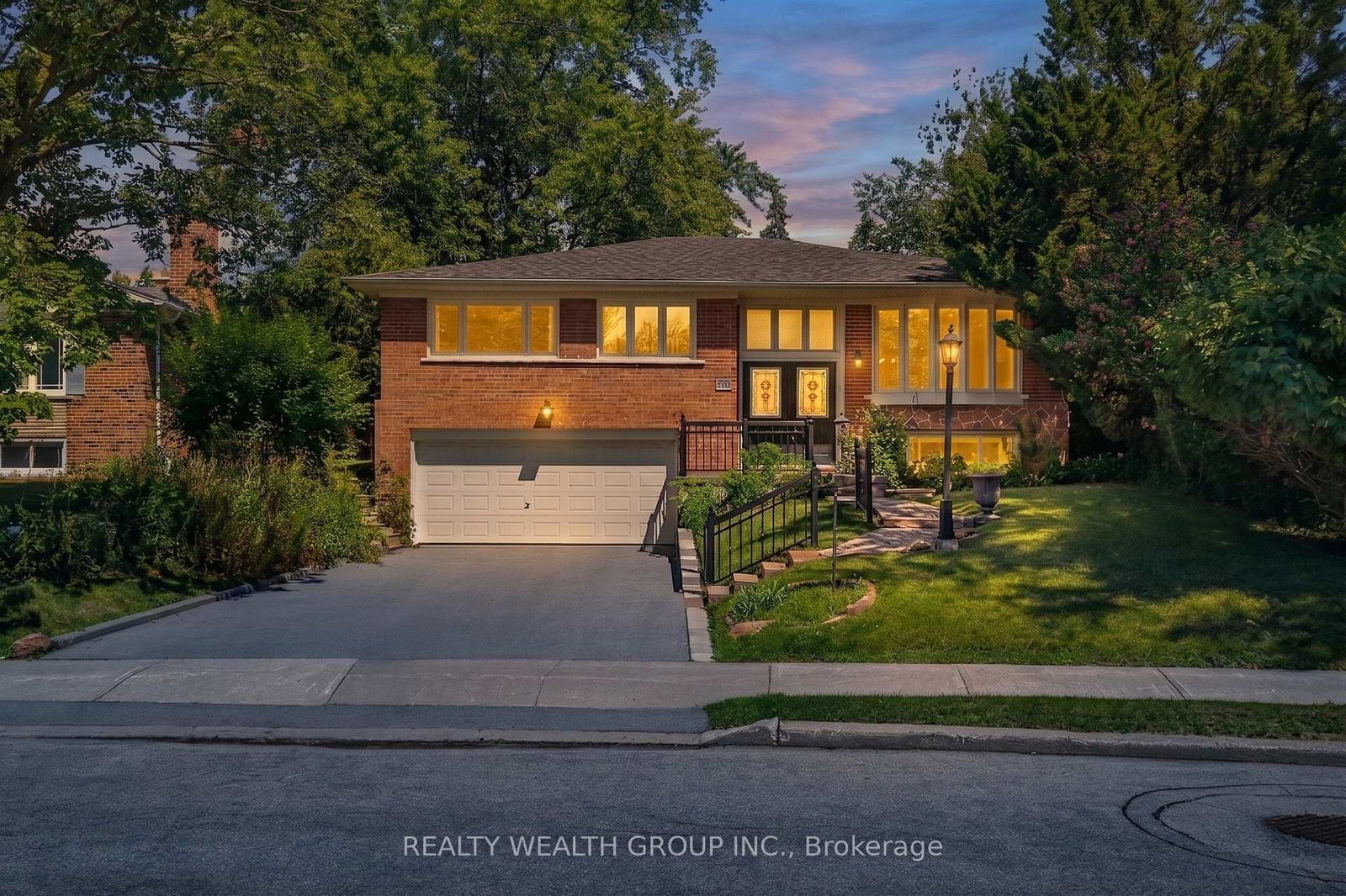 10-derwent-court-toronto-north-york-ontario-c13643212
