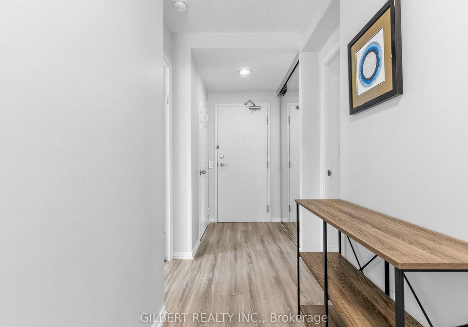 7-bishop-avenue-toronto-north-york-ontario-c13643410