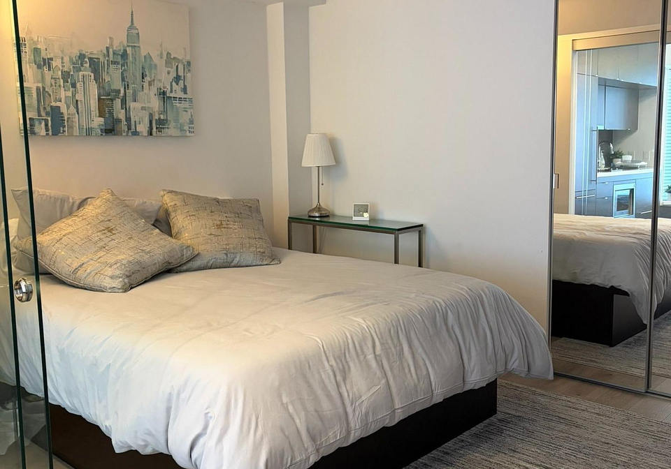 155-yorkville-avenue-toronto-toronto-ontario-c13643416