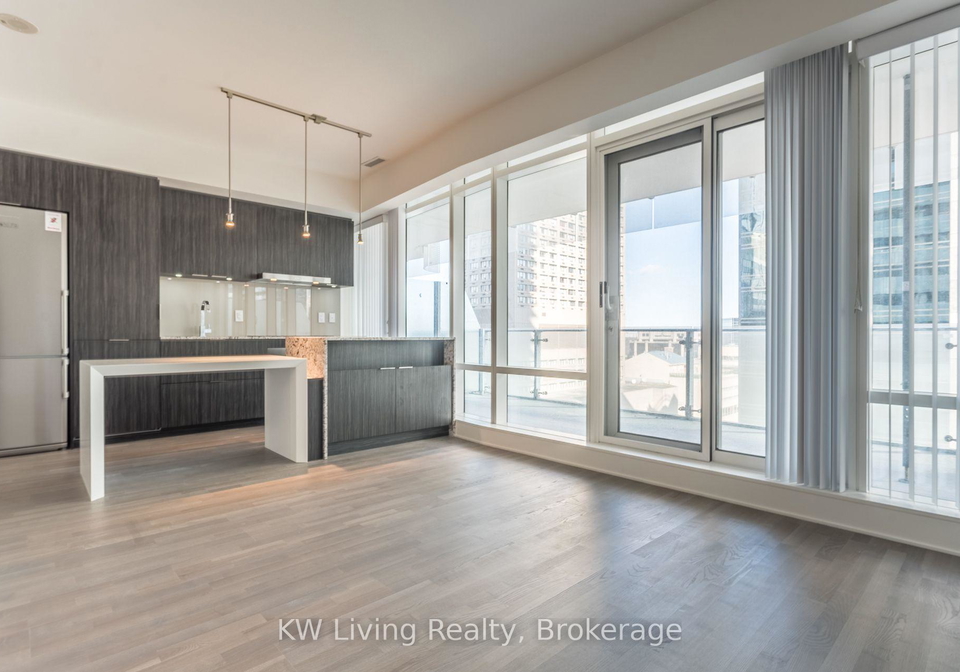 1-bloor-street-e-toronto-toronto-ontario-c13644024