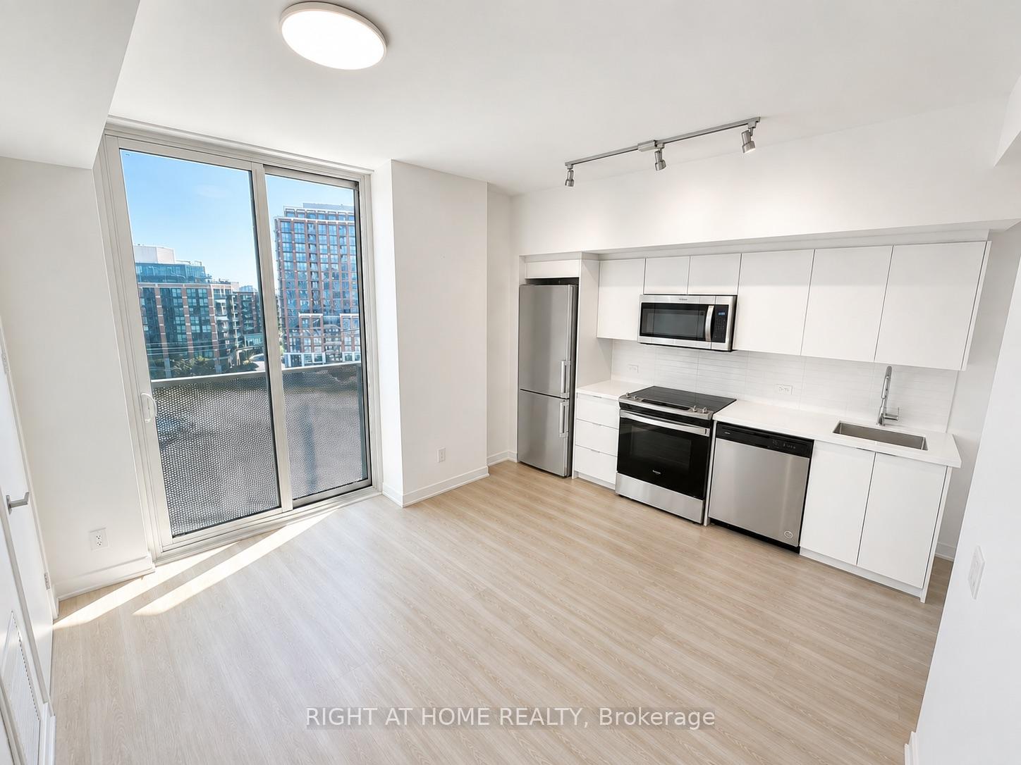 30-tretti-way-toronto-toronto-ontario-c13644064