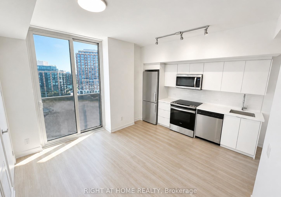 30-tretti-way-toronto-toronto-ontario-c13644064