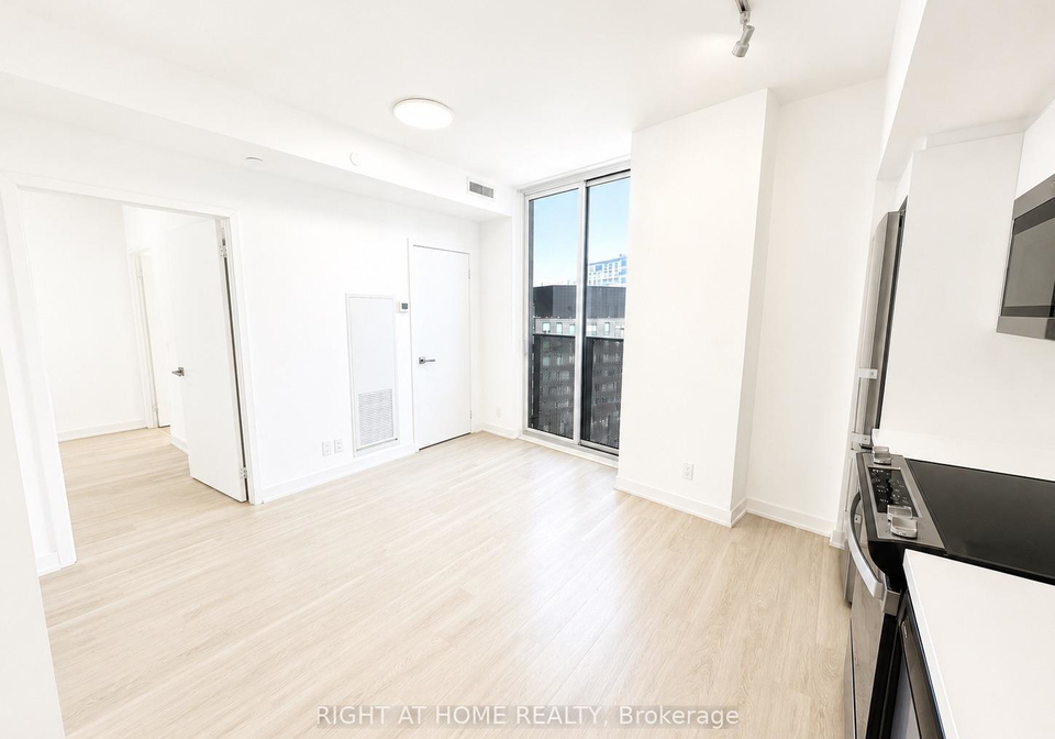 30-tretti-way-toronto-toronto-ontario-c13644064
