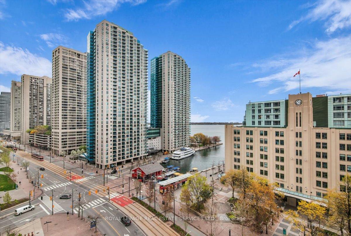 208-queens-quay-w-toronto-toronto-ontario-c13644072