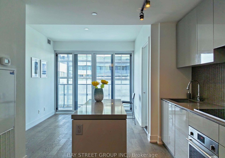 7-grenville-street-toronto-toronto-ontario-c13644120