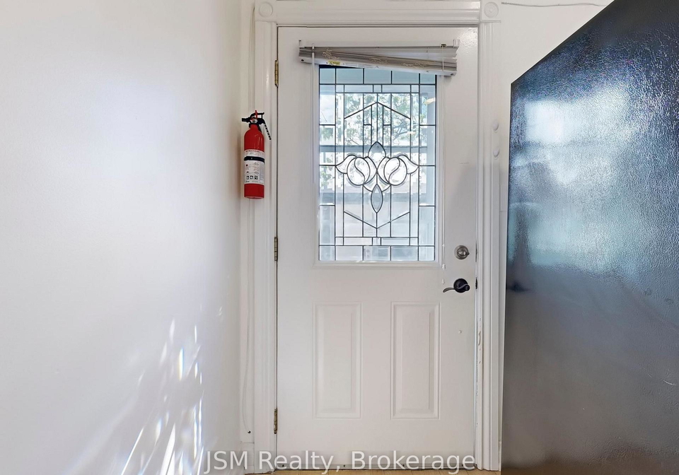 479-westmount-avenue-toronto-toronto-ontario-c13644134