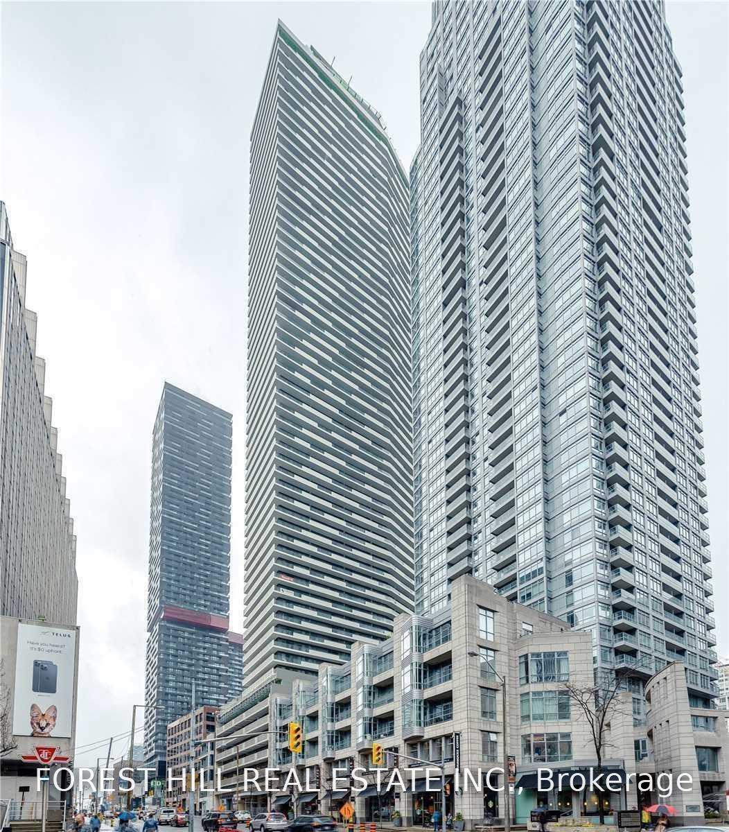 2221-yonge-street-toronto-toronto-ontario-c13644296