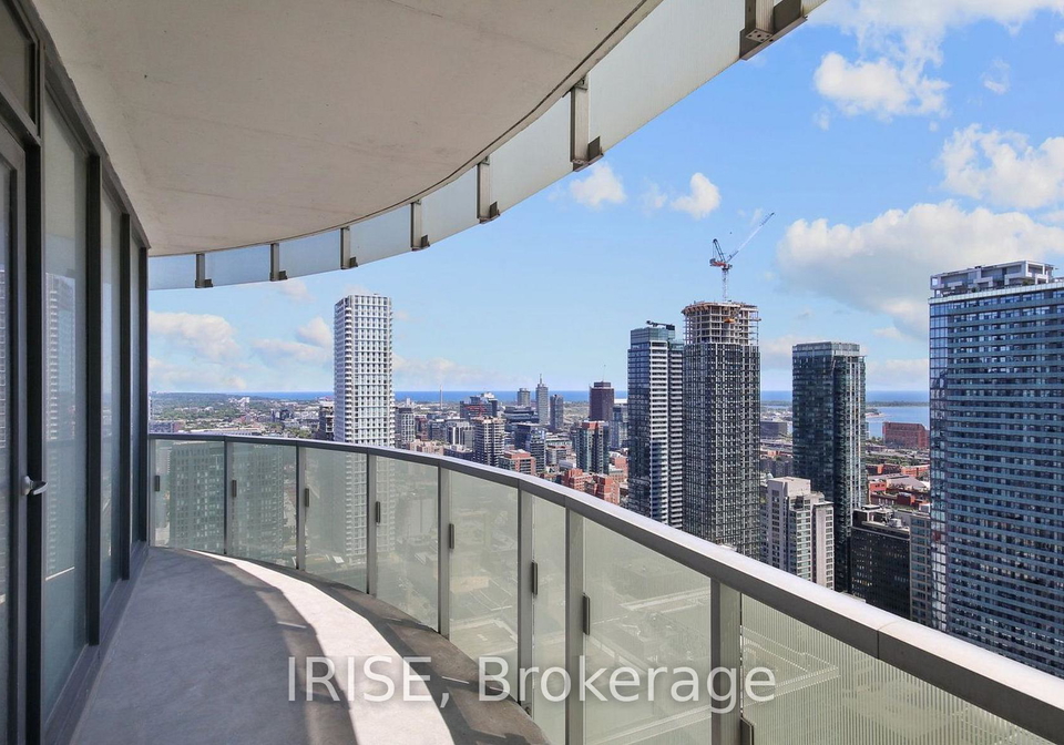197-yonge-street-toronto-toronto-ontario-c13644490