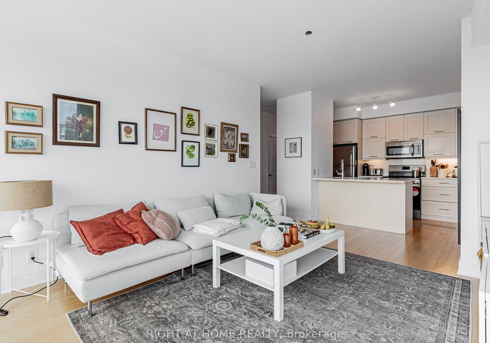 26-norton-avenue-toronto-north-york-ontario-c13644748