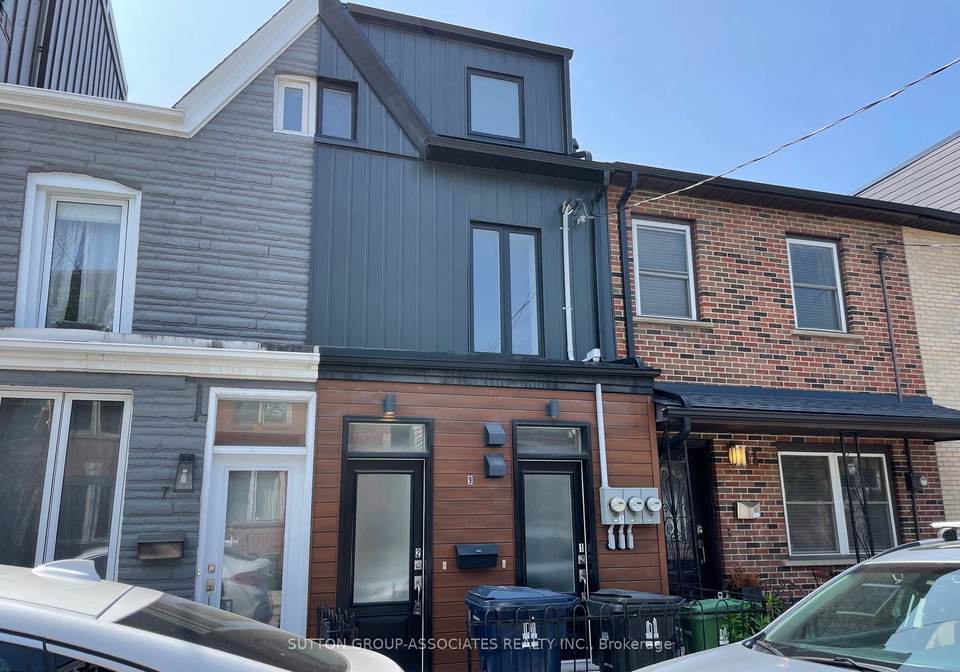 9-whitaker-avenue-toronto-toronto-ontario-c13644784