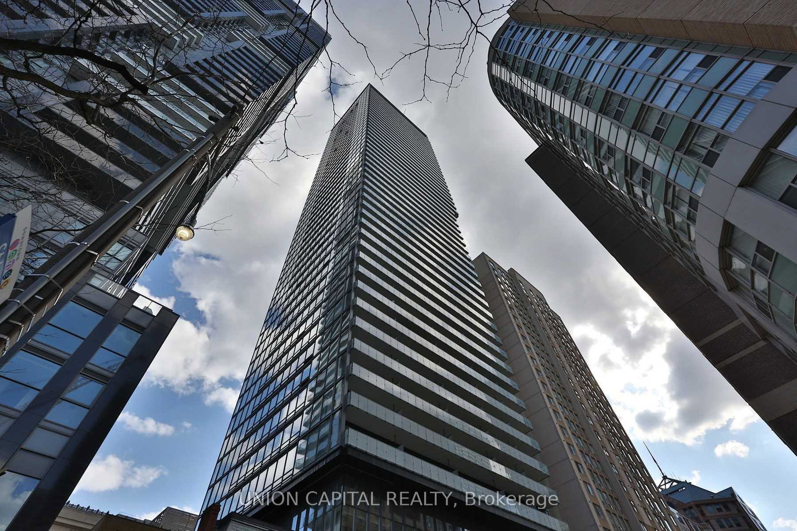 15-grenville-street-toronto-toronto-ontario-c13644834