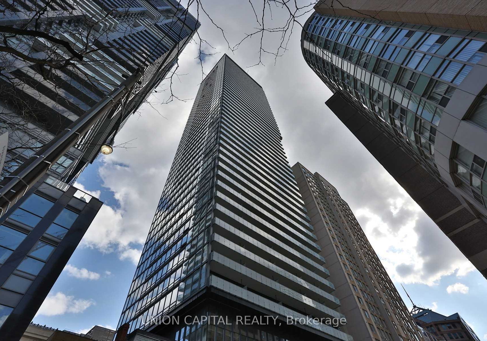 15-grenville-street-toronto-toronto-ontario-c13644834