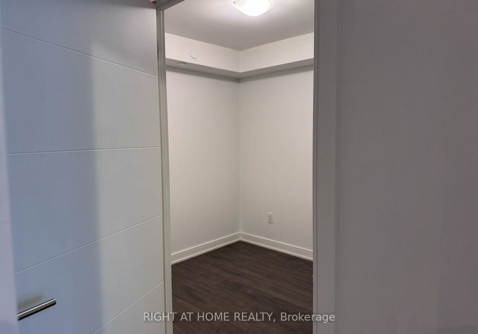 525-adelaide-street-w-toronto-toronto-ontario-c13644890