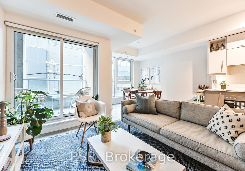 199-richmond-street-w-toronto-toronto-ontario-c13644900