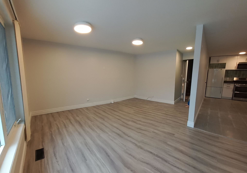 8-clareville-crescent-toronto-north-york-ontario-c13644906
