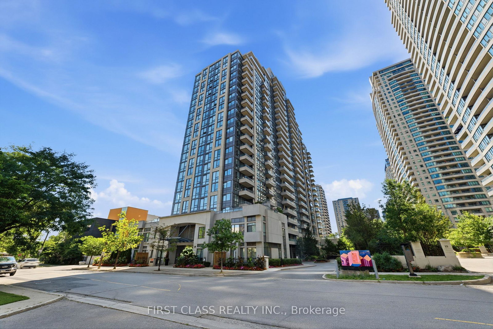 35-hollywood-avenue-toronto-north-york-ontario-c13645082