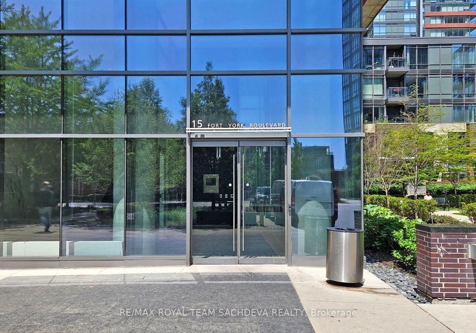 15-fort-york-boulevard-toronto-toronto-ontario-c13645098