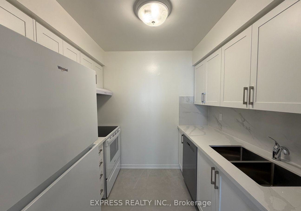18-hillcrest-avenue-toronto-north-york-ontario-c13645266
